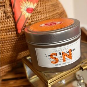 Trader Joe’s candle suite nectarine SN